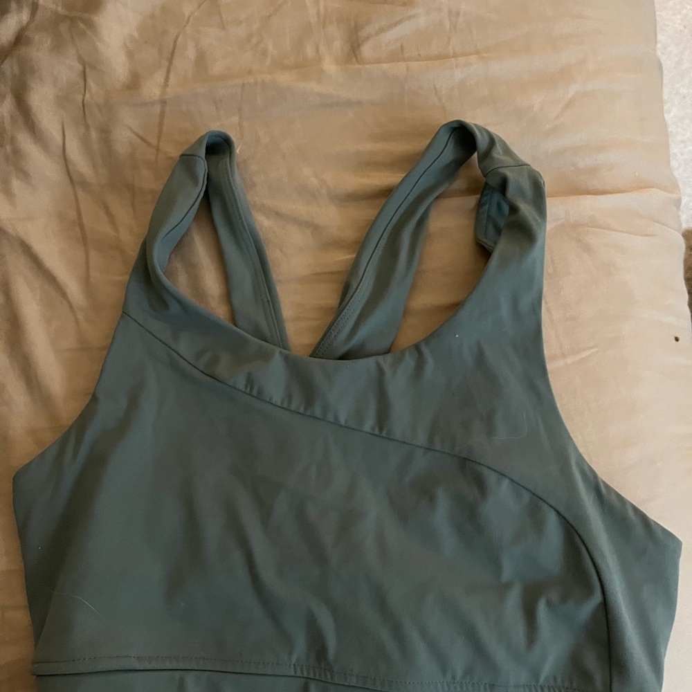 Gymshark sports bra green large